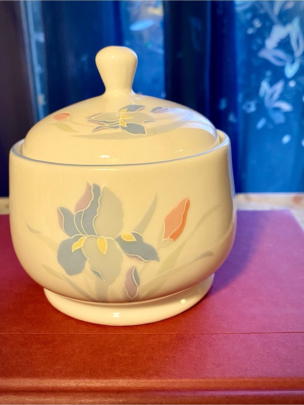 Vintage Excel Fresh Flowers Ceramic Sugar Bowl with Lid - Iris Pattern